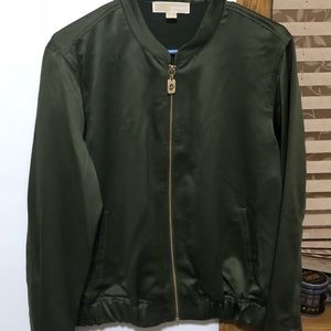 Green long sleeve zip up